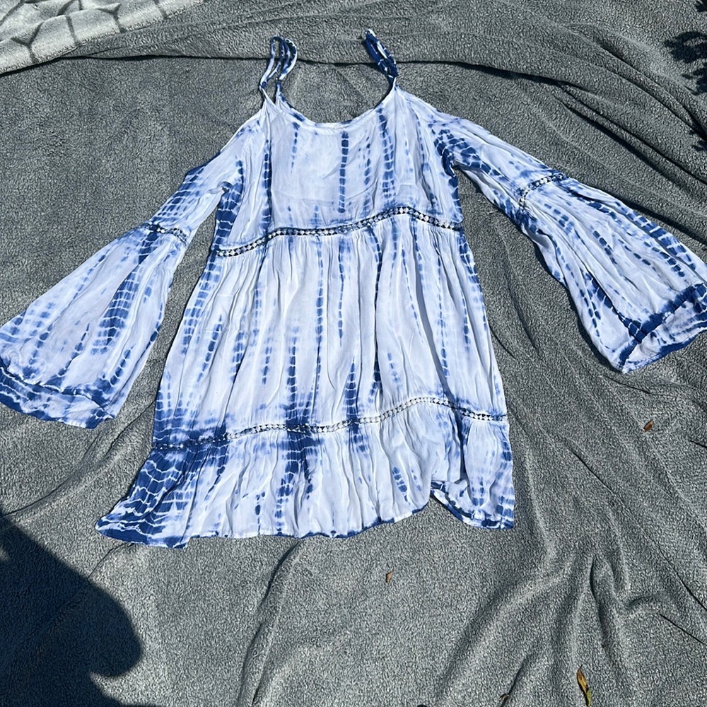 tie-dye blue and white coverup!